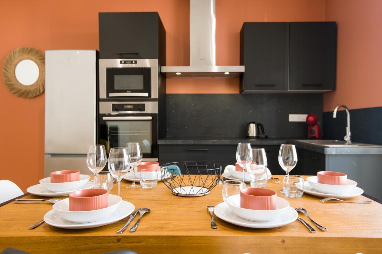 Magnifique T3 Totalement Renove, Hypercentre Rochefort, Arrivee Autonome ! *